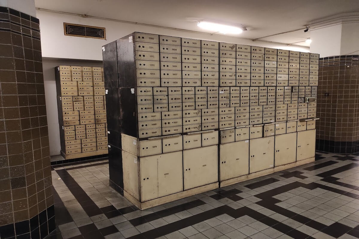 Safe Deposit Box