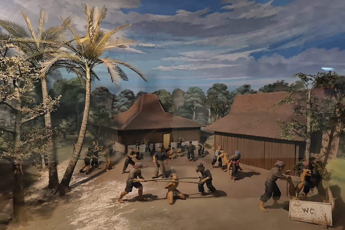 Diorama Tentang Pembuangan Jenazah Jenderal Di Sumur Lubang Buaya