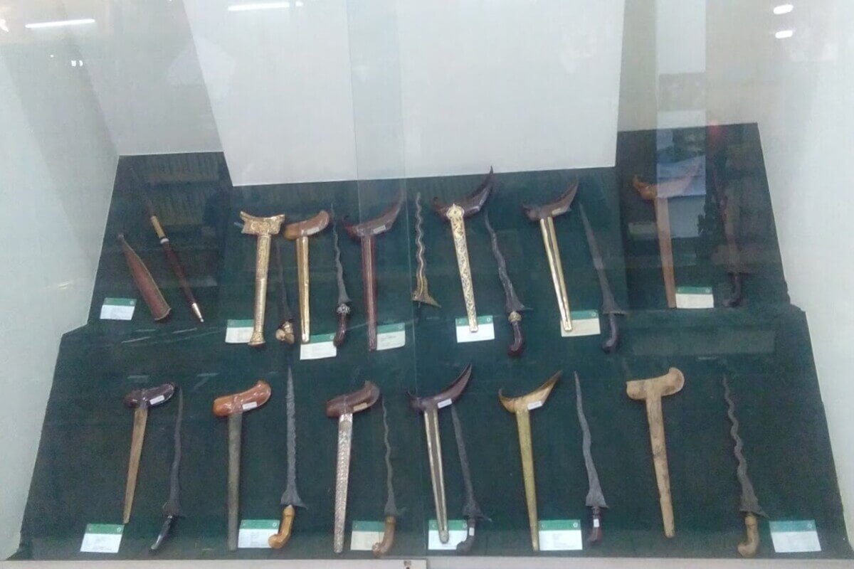 Koleksi Keris